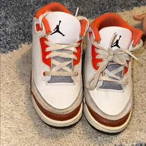 Jordan White and Red Sneakers Classic Basketball Design